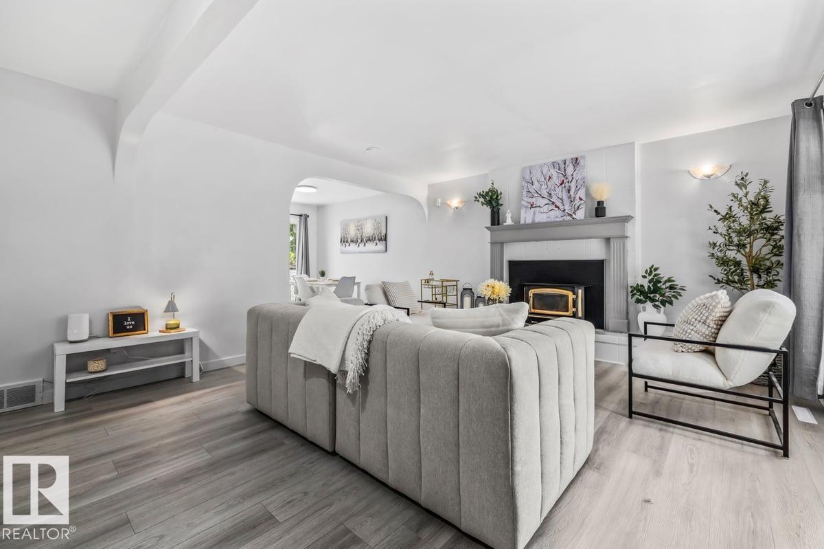 9304 128A AV NW - Image 3