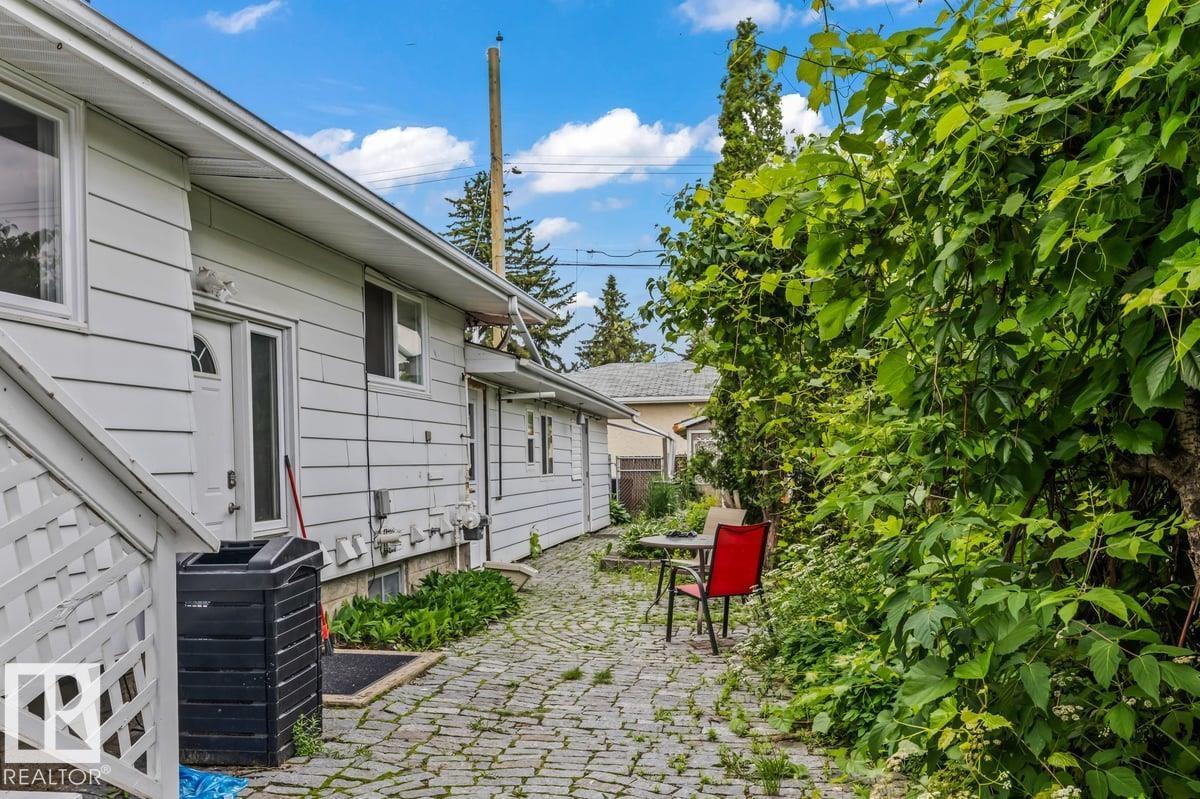 9304 128A AV NW - 34