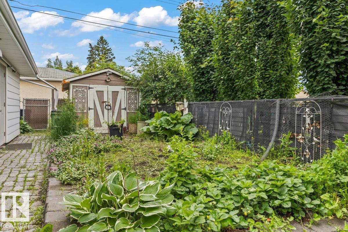 9304 128A AV NW - Image 35