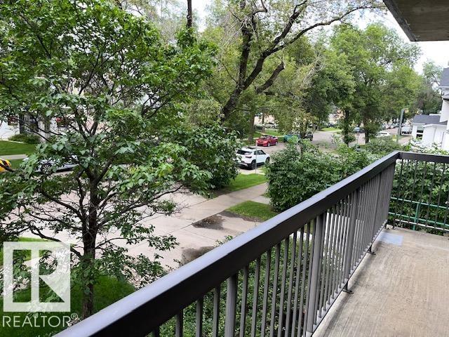 #202 9929 113 ST NW - 16