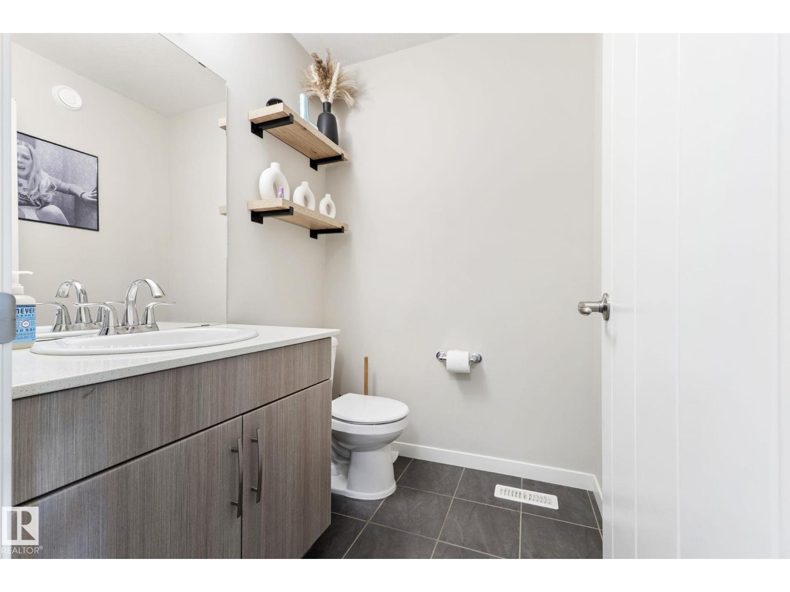 17308 49 Street NW - Photo 19