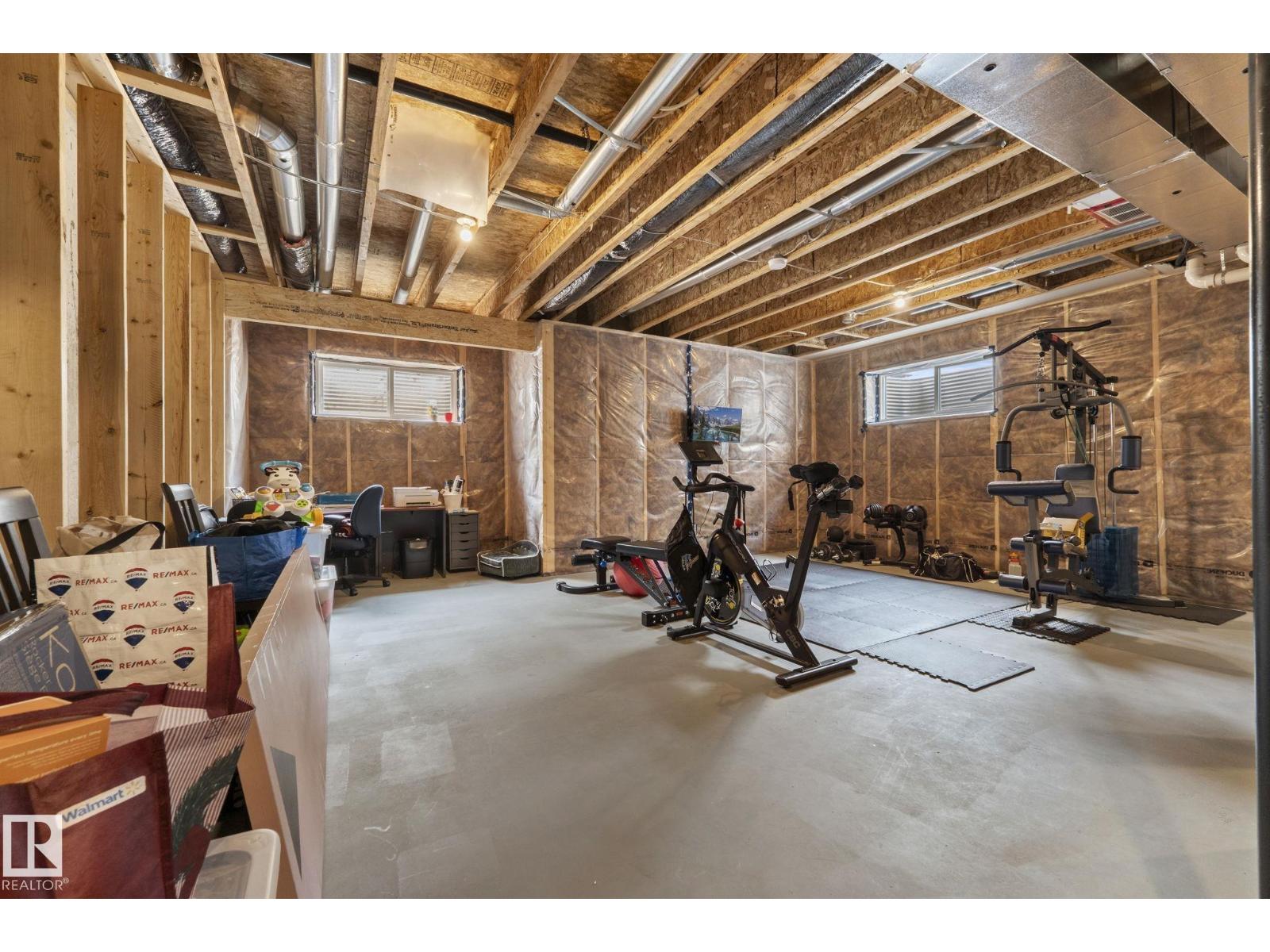 17308 49 Street NW - Photo 39
