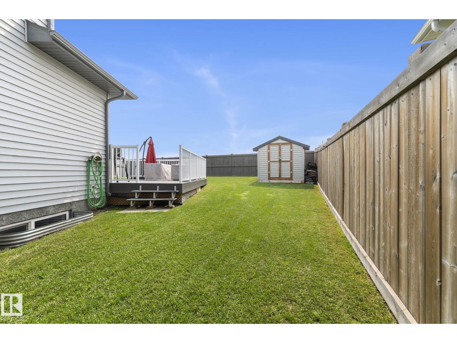17308 49 Street NW - Photo 40