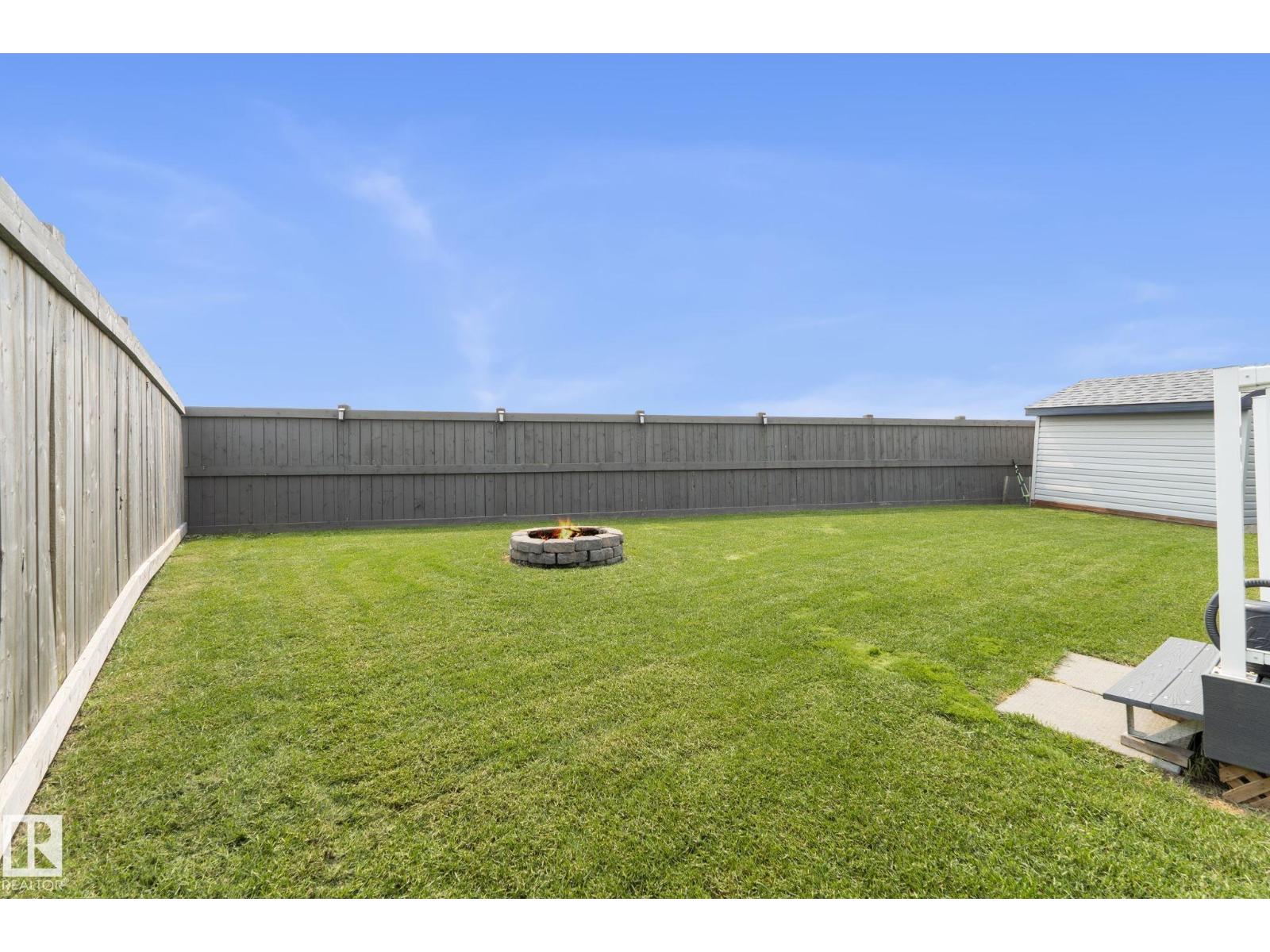 17308 49 Street NW - Photo 44