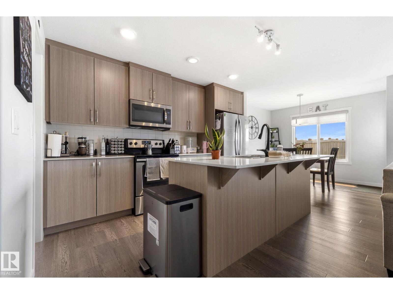 17308 49 ST NW - 9