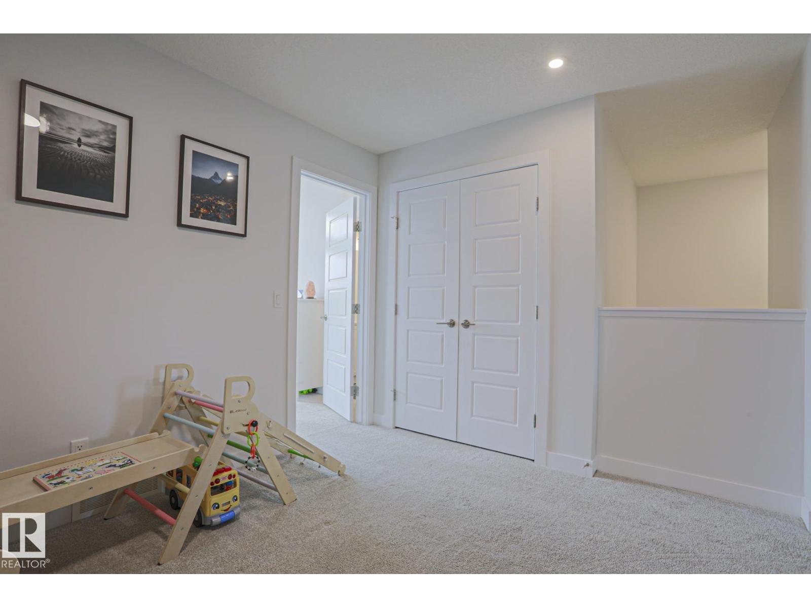 1921 KROETSCH Crescent SW - Photo 29