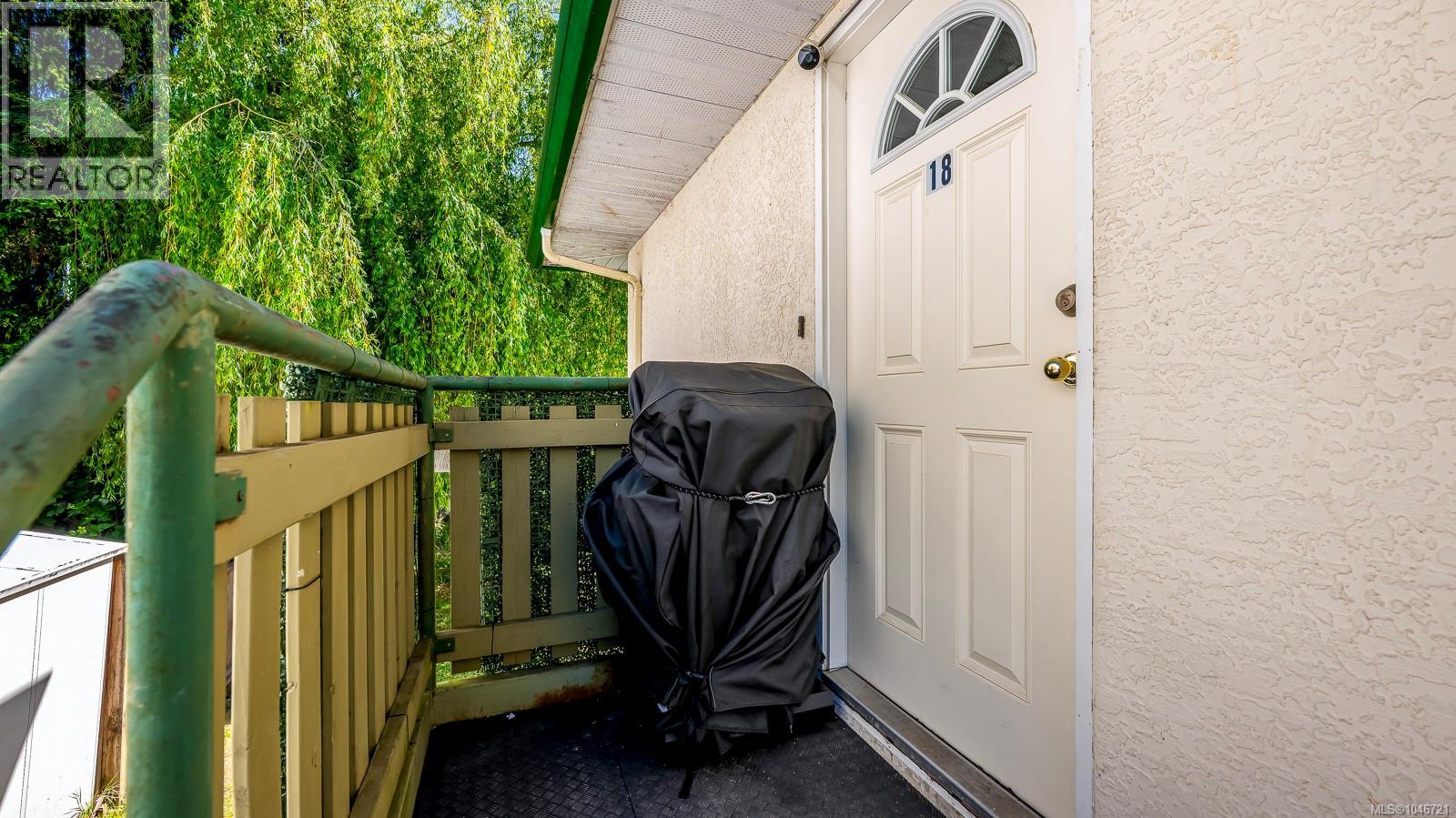 #18 1535 Dingwall Rd - Image 10