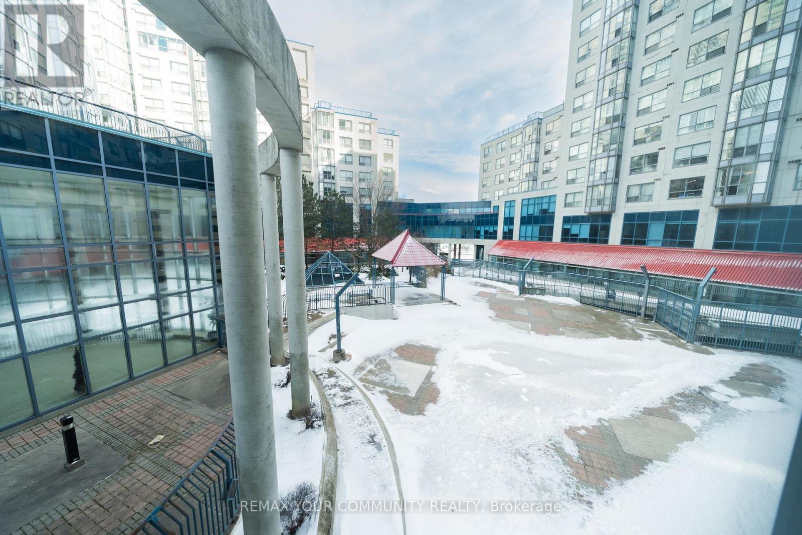 #1609 1470 MIDLAND AVENUE - 22