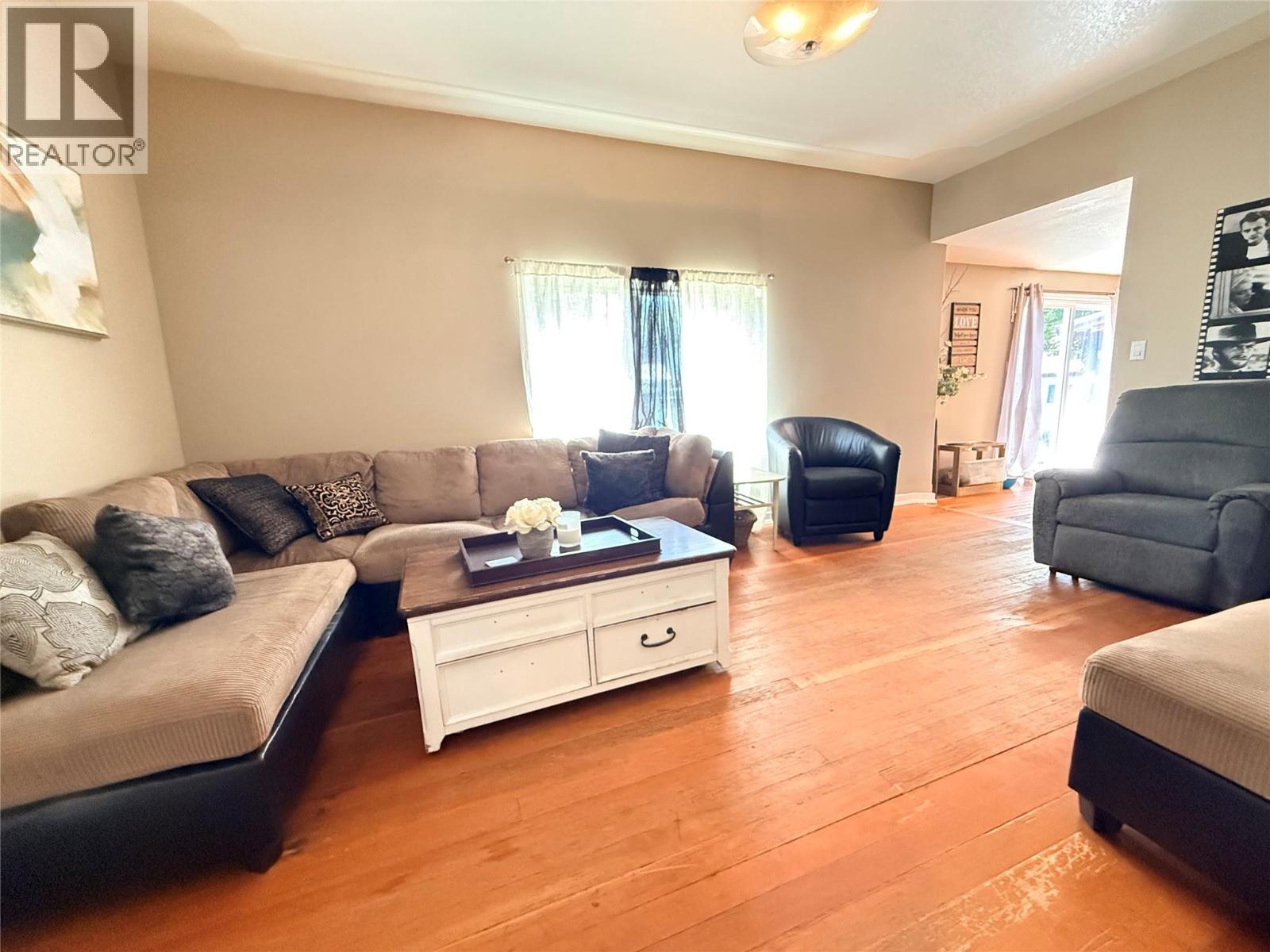 7727 RIVERSIDE Drive - Image 25