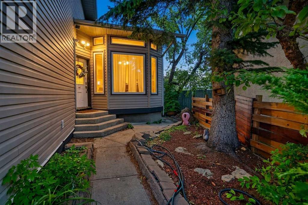 627 Macewan Valley Road NW - 2