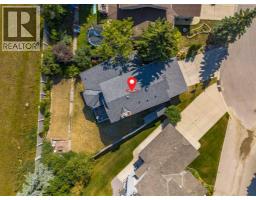 Family room - 627 Macewan Valley Road Nw, Calgary, AB T3K3T3 Photo 6