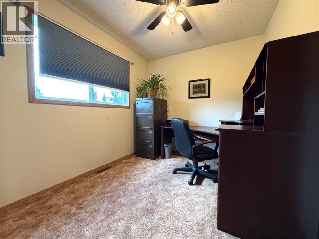 530 20 Street - Photo 13