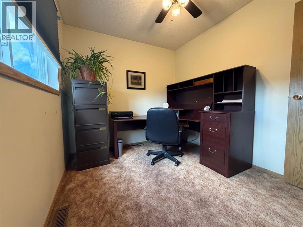 530 20 Street - Photo 14