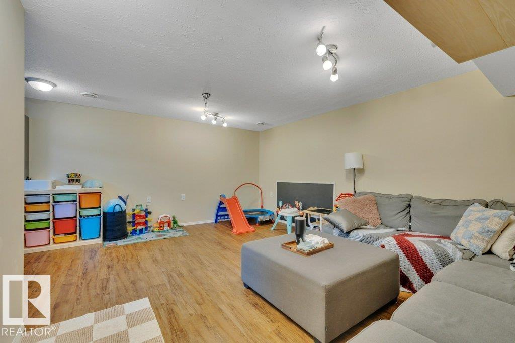 34 2004 GRANTHAM Court NW - Photo 30