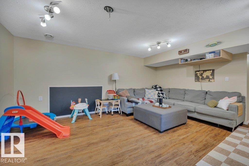 34 2004 GRANTHAM Court NW - Photo 31