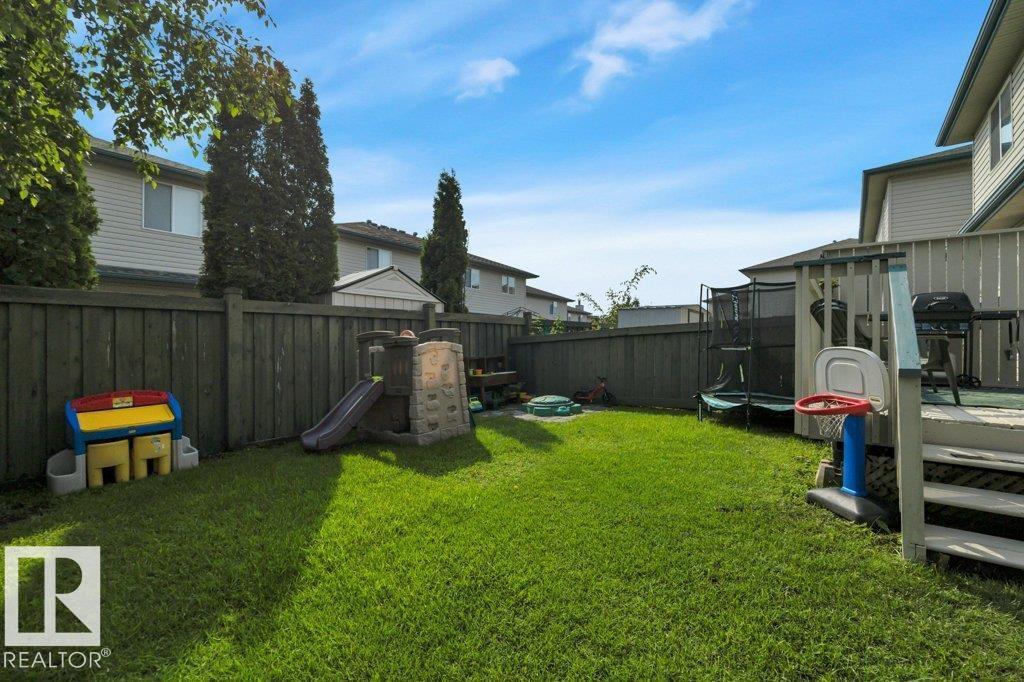 34 2004 GRANTHAM Court NW - Photo 38