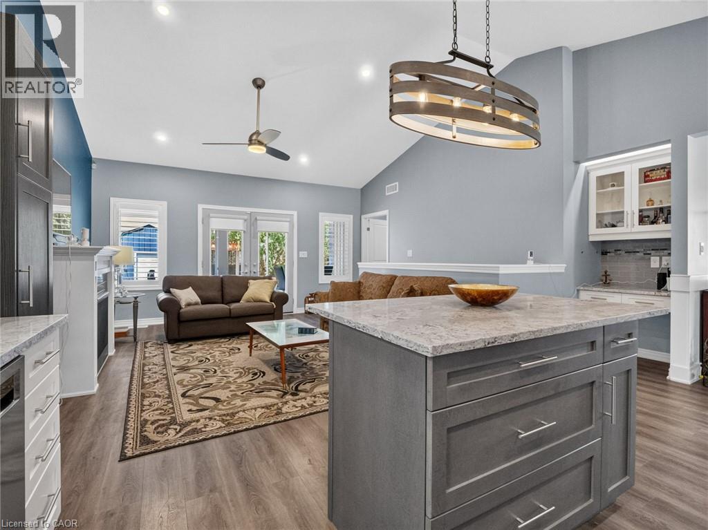 285 SOUTH PELHAM Road - Image 17