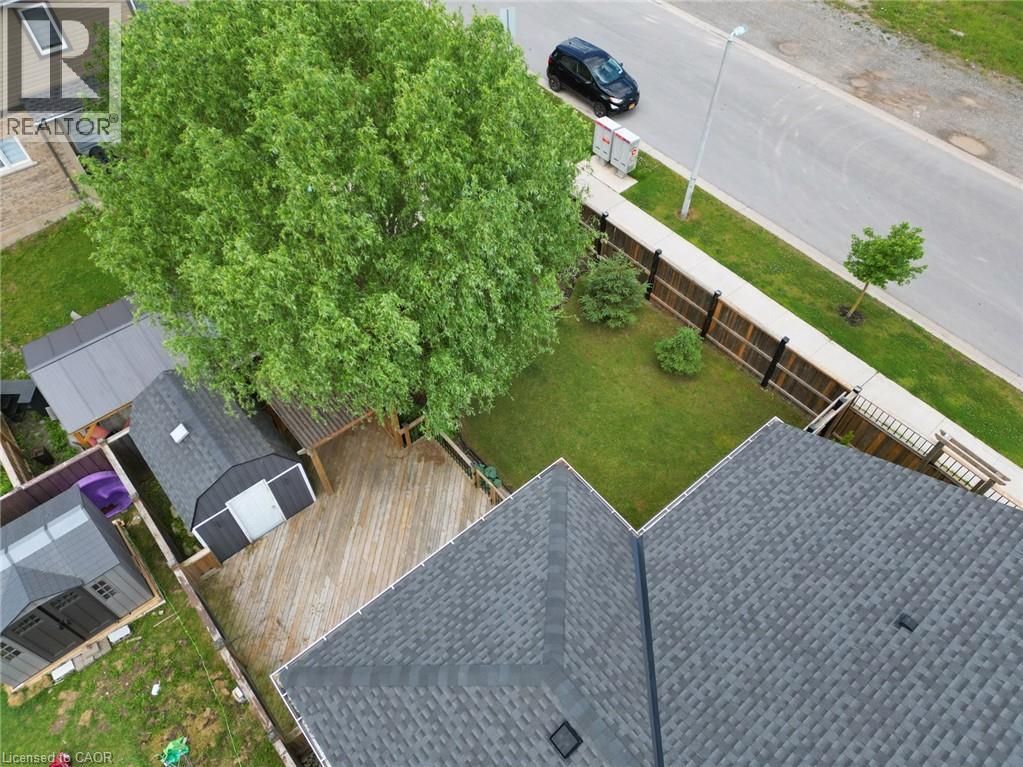 285 SOUTH PELHAM Road - Image 37