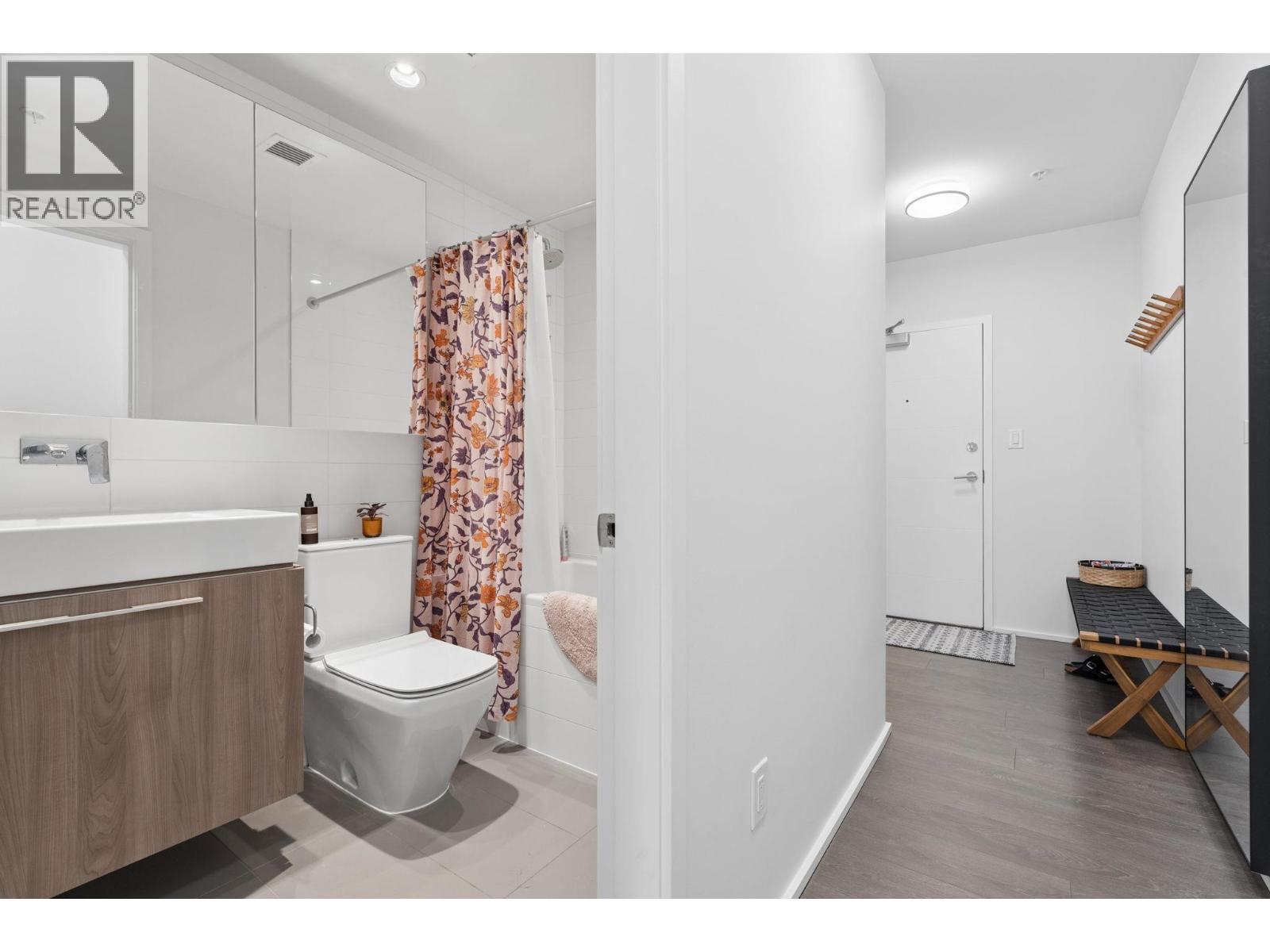 2 Bed, 2 Bath House for Sale in Burnaby – 5708 1955 ALPHA WAY, Burnaby – MLS# R3154672 - Image 21