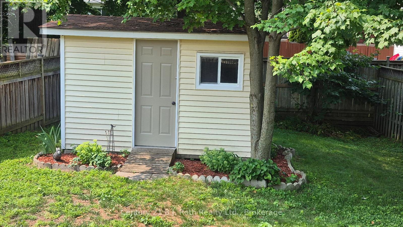 116 DYER DRIVE - Image 24