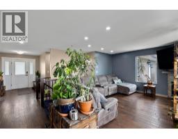 Bedroom - 895a Georgeann Road, Kamloops, BC V2B6H9 Photo 6