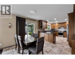 Dining room - 895a Georgeann Road, Kamloops, BC V2B6H9 Photo 9