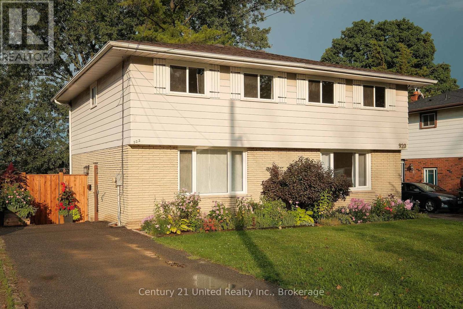 922 WEBBER AVENUE - 1