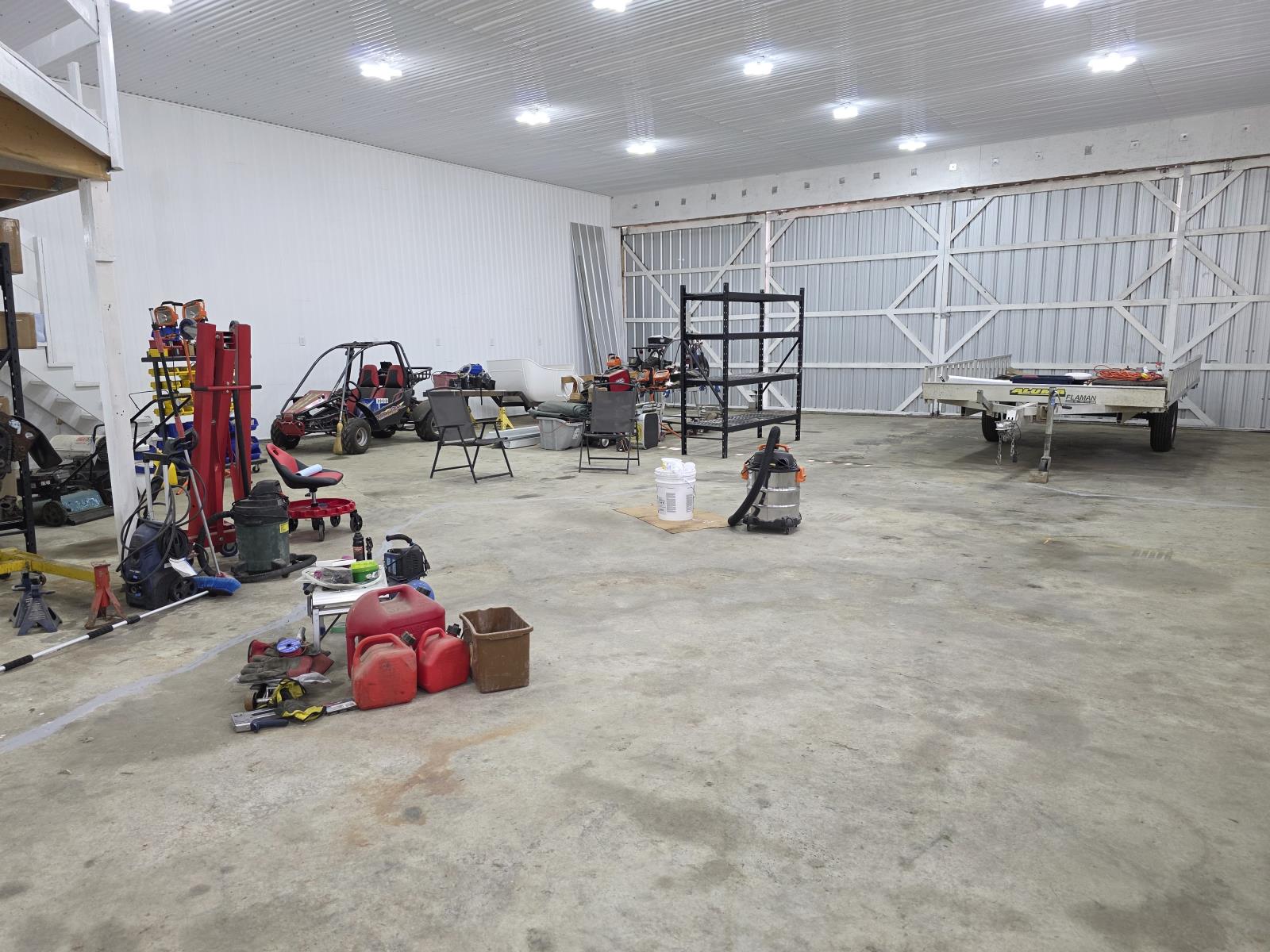 Hangar 15 55072 Range Road 214