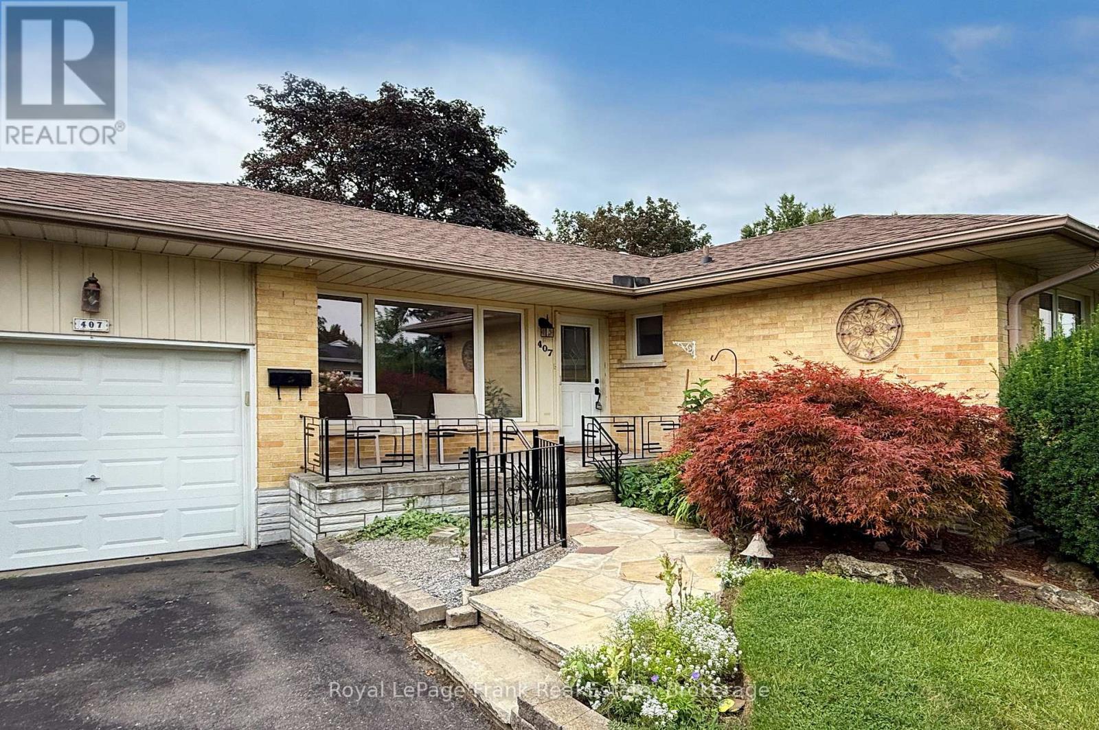 407 GLENCASTLE AVENUE - 2