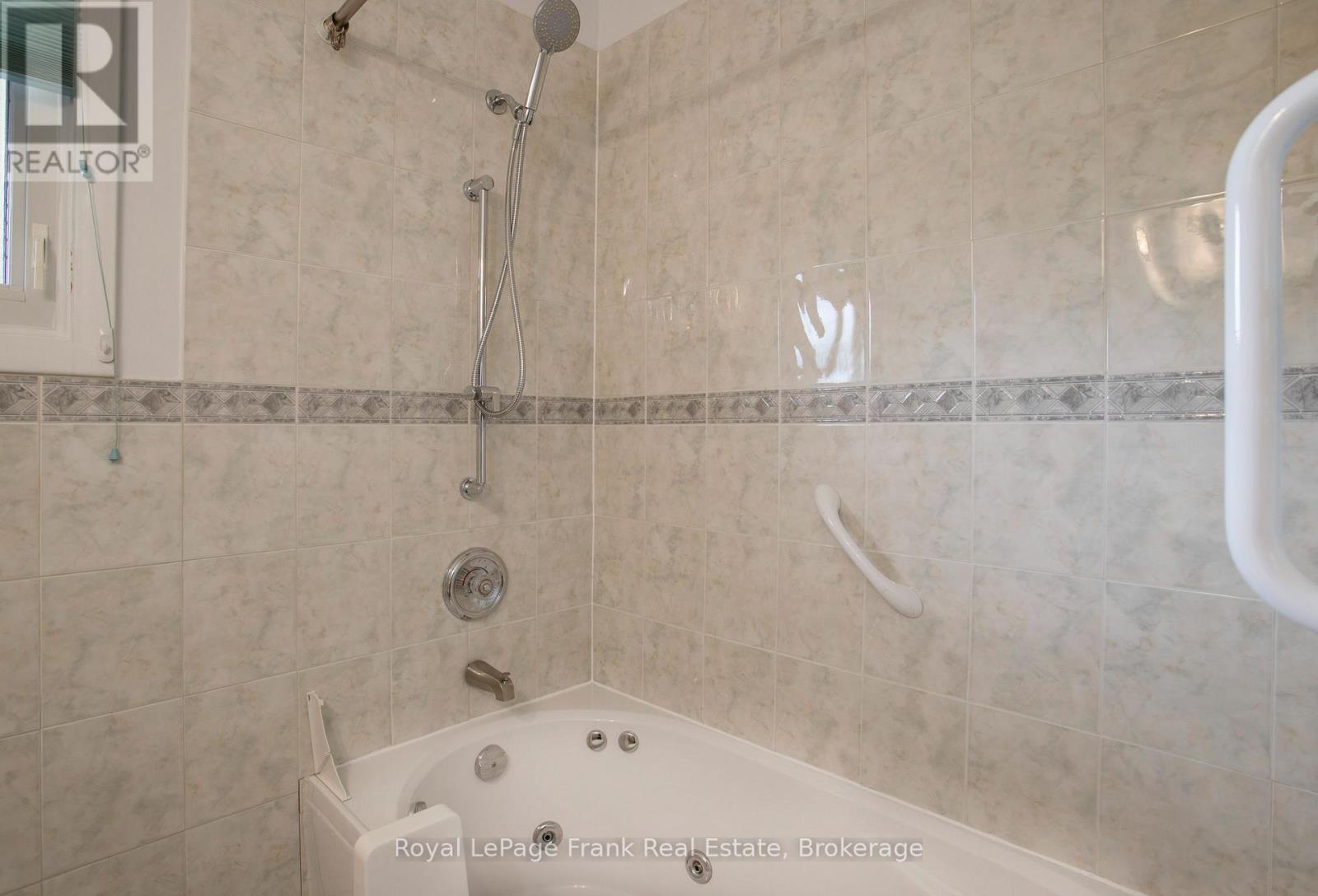 407 GLENCASTLE AVENUE - Image 20