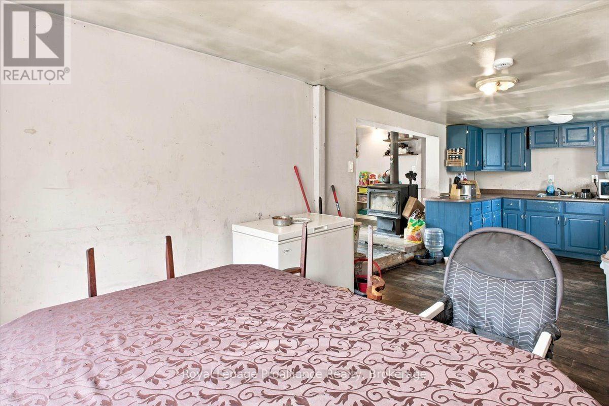 27 HARTIN ROAD - 16
