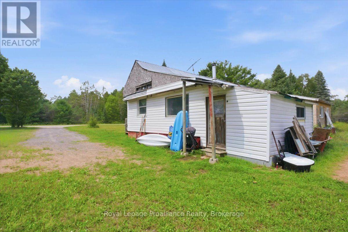 27 HARTIN ROAD - 32