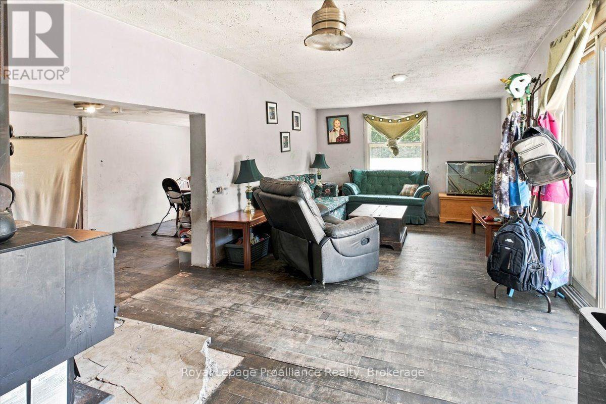 27 HARTIN ROAD - 8