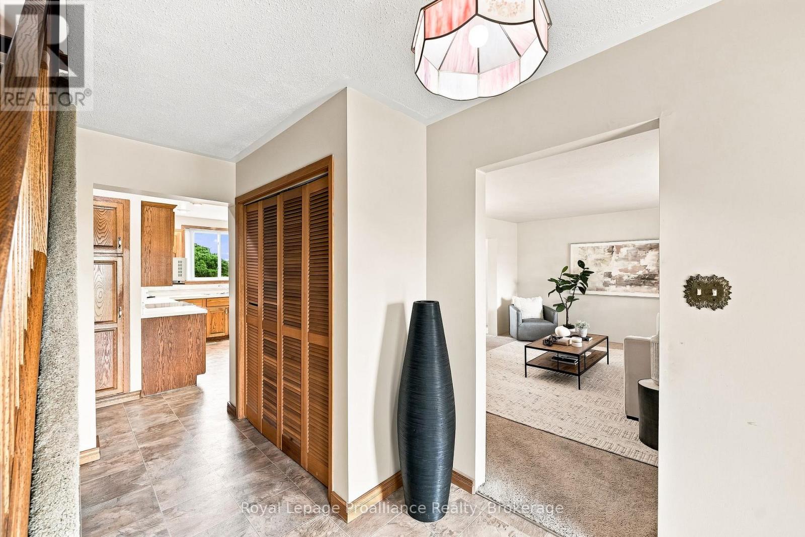 499 MCMASTER ROAD - 11