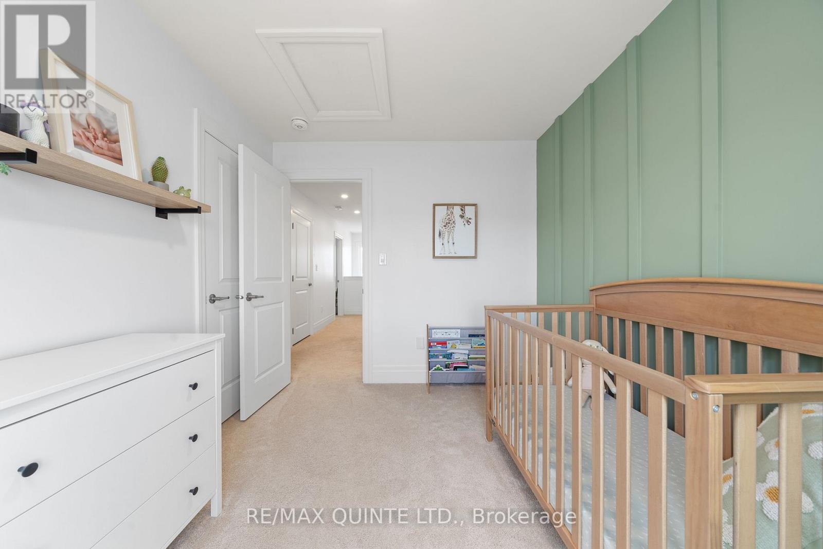36 CAMPBELL CRESCENT - 18