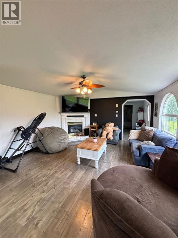 6544 Township Road 692 - 17