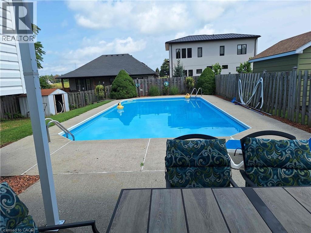 48 CRESTLYNN Crescent - Image 16