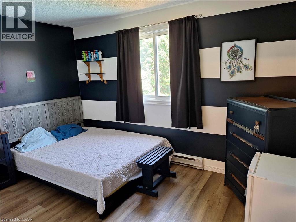 48 CRESTLYNN Crescent - 8