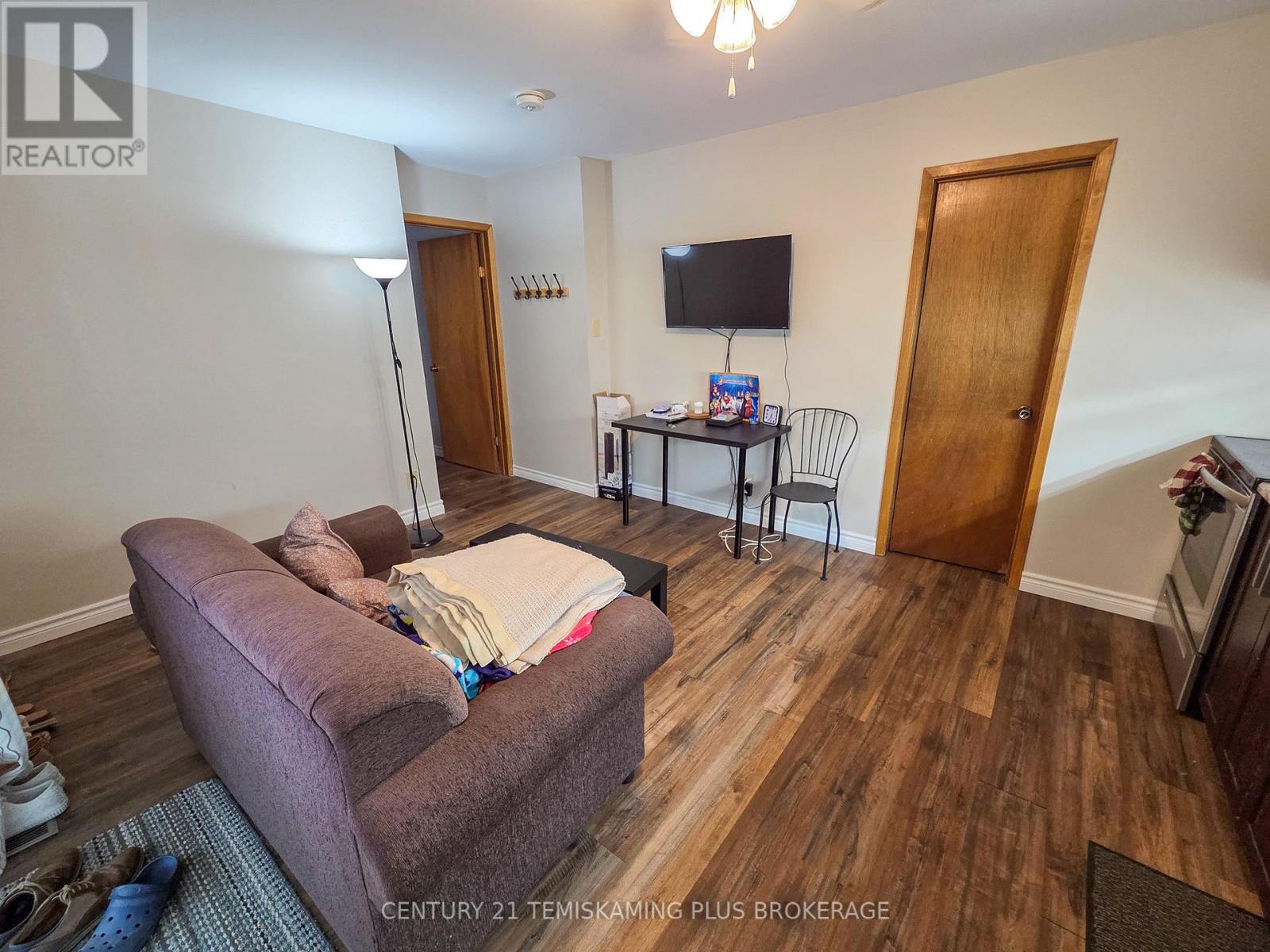 126 FOURTH AVENUE - Image 28