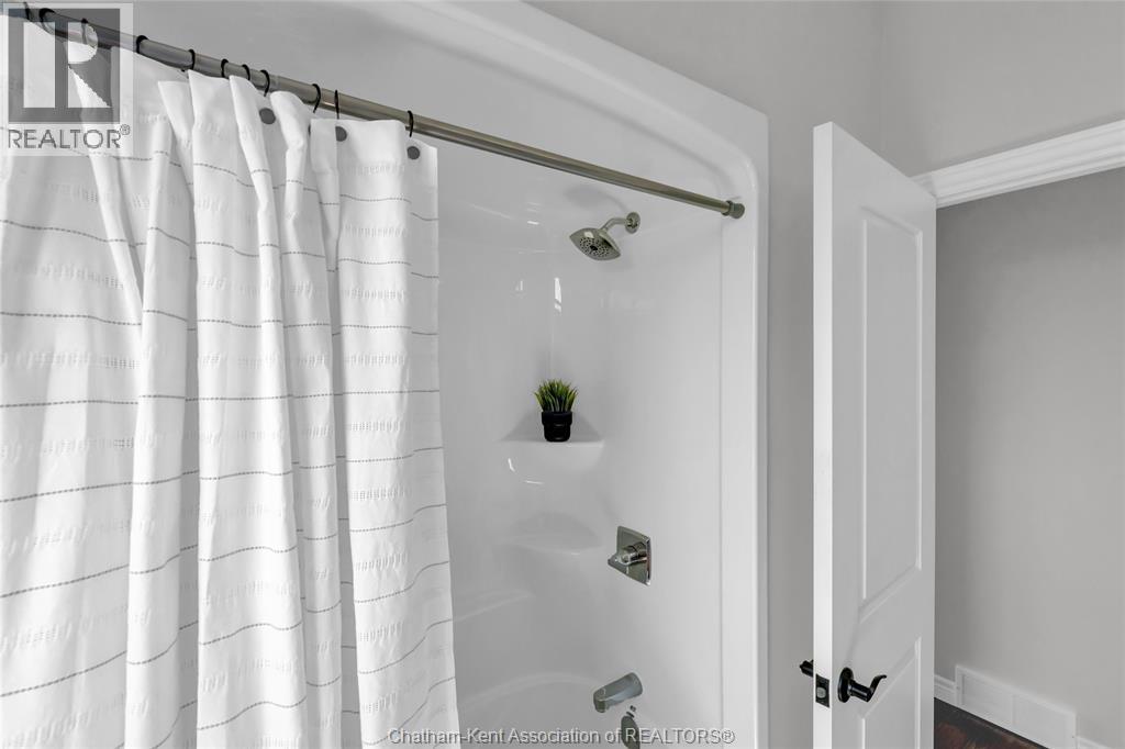 15 Sienna COURT - Image 31