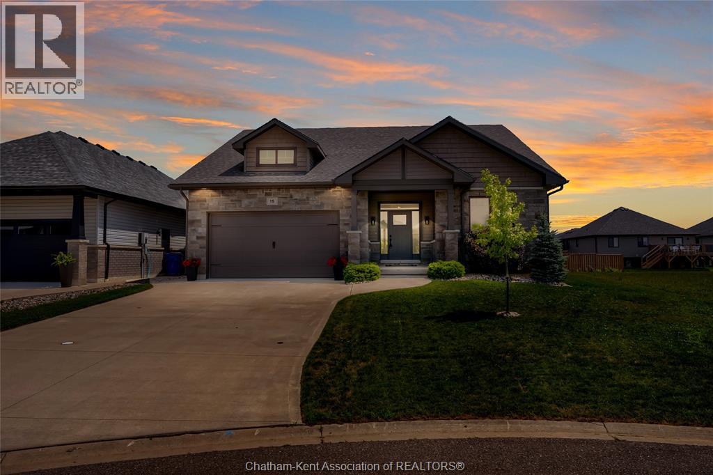 15 Sienna COURT - Image 48