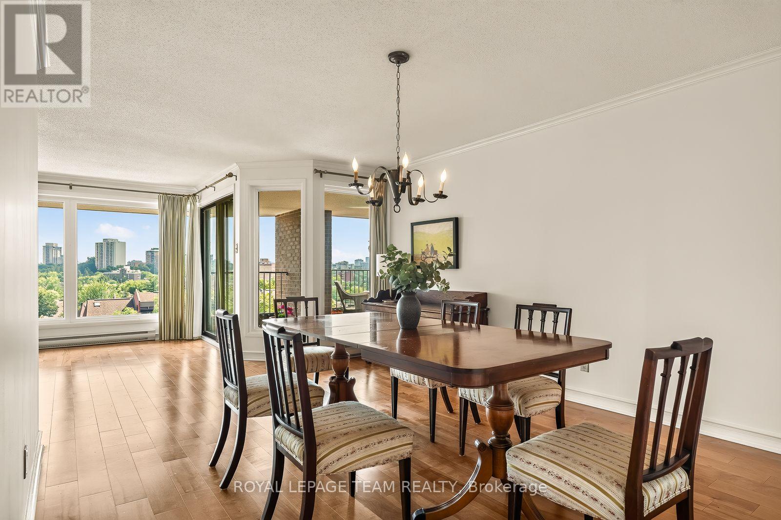 #7 130 RIDEAU TERRACE - 14