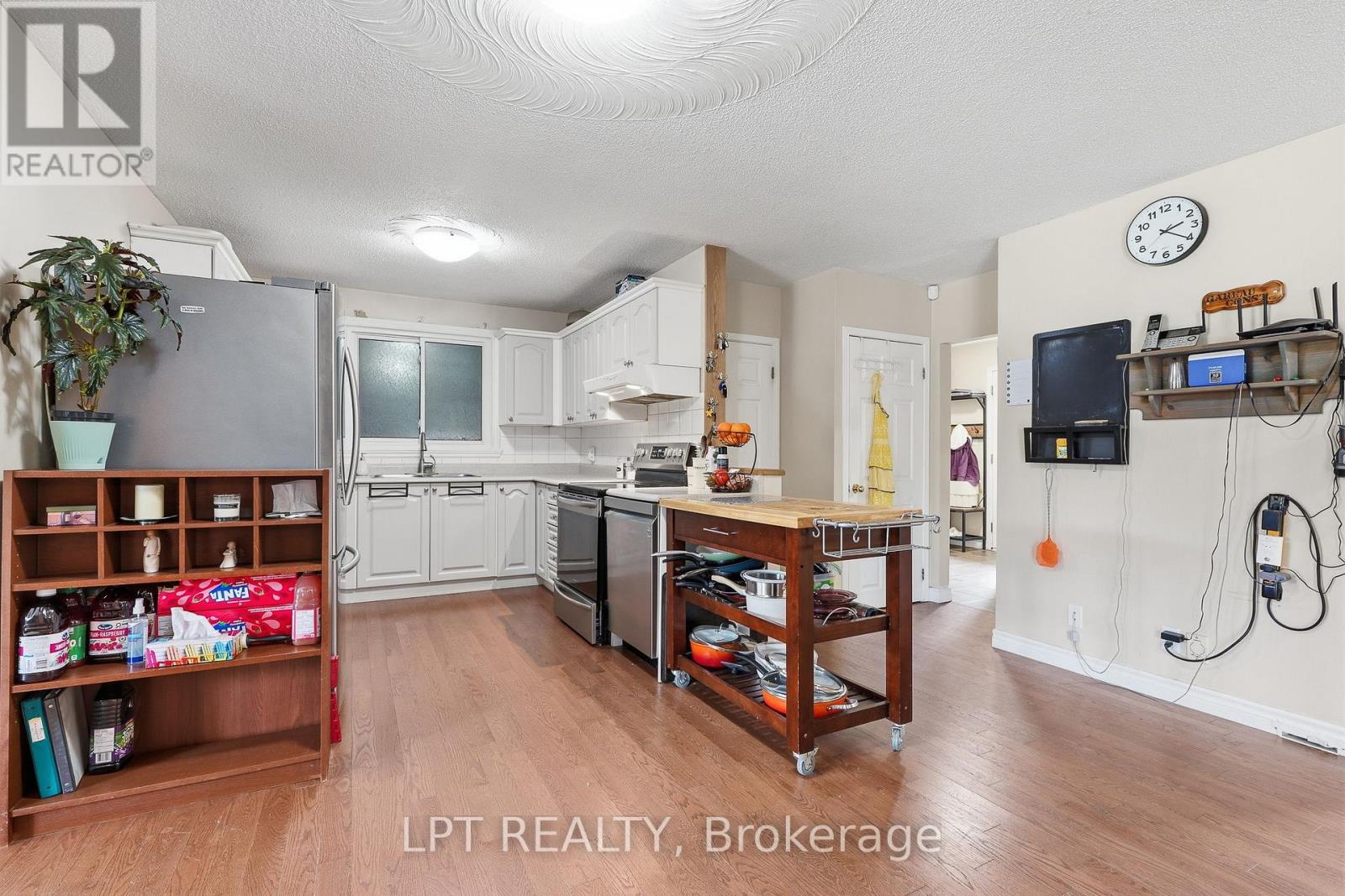 41 ST POLYCARP STREET - Image 10