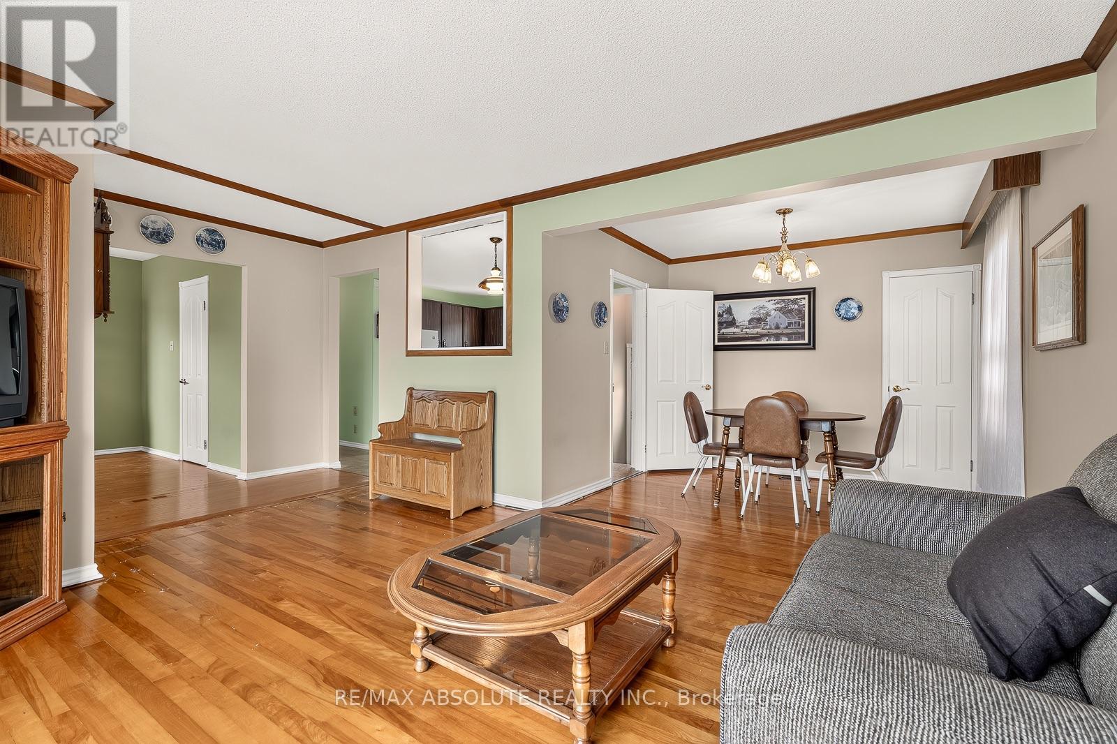 3 Bed, 2 Bath House for Sale in Ottawa – 1880 KINGSDALE AVENUE, Ottawa – MLS# X13667722 - Image 15