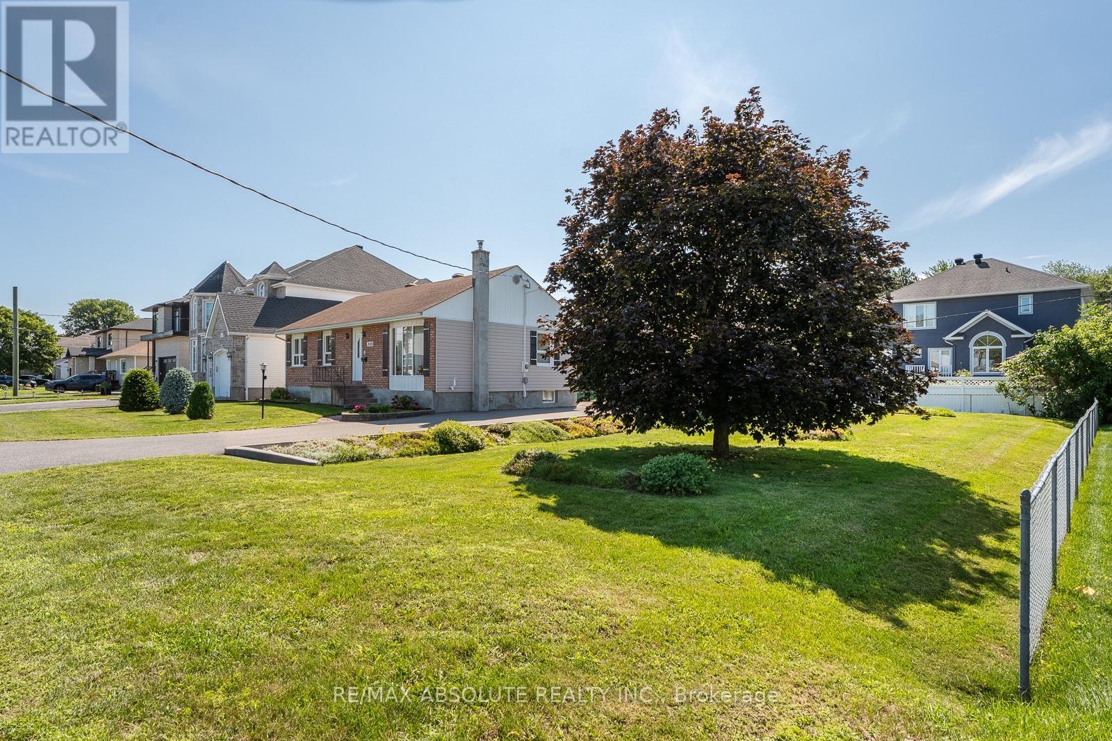 1880 KINGSDALE AVENUE - 4