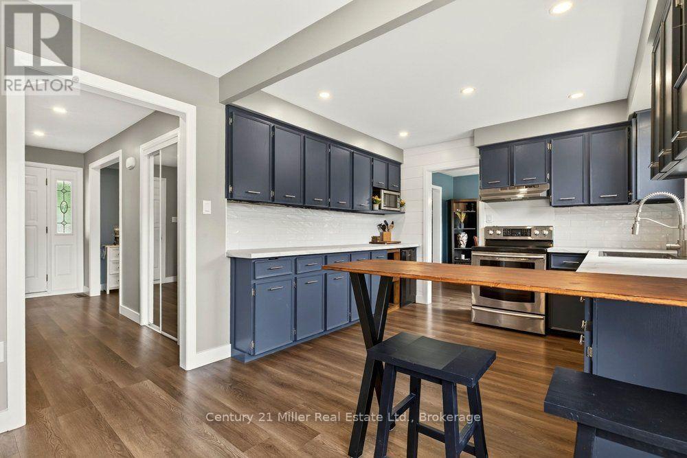 85 WATERFORD DRIVE - 16