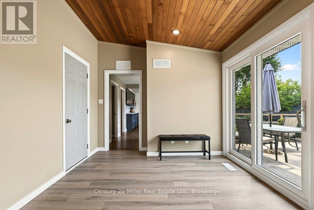 85 WATERFORD DRIVE - 18
