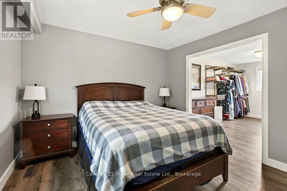 85 WATERFORD DRIVE - 23