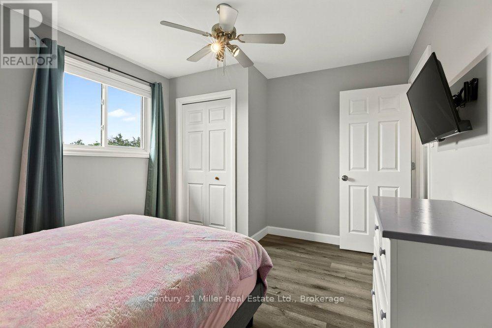 85 WATERFORD DRIVE - 26
