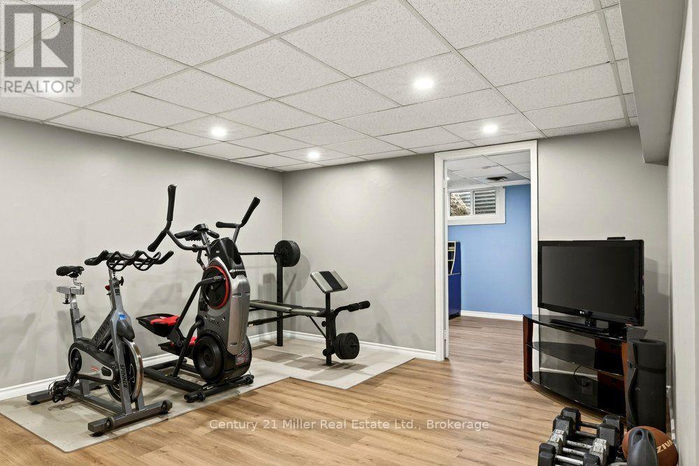 85 WATERFORD DRIVE - Image 33